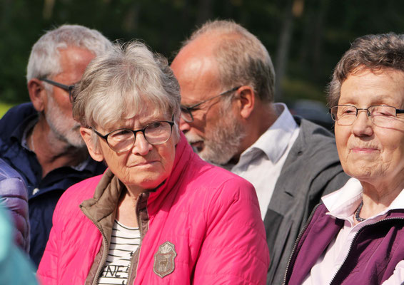 Sie kamen aus der gesamten Gemeinde hier zusammen
