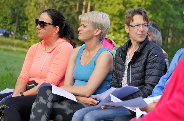 rechts: Anja, die Vorsitzende der kfd Eslohe