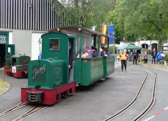 Sie fahren, wenn der Dampf-Lok die "Luft" ausgegangen ist. 