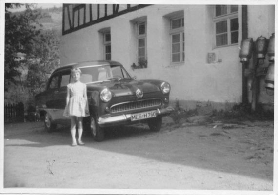 Das erste Automobil auf dem Schultenhof (Heymer) war ein Ford-Taunus