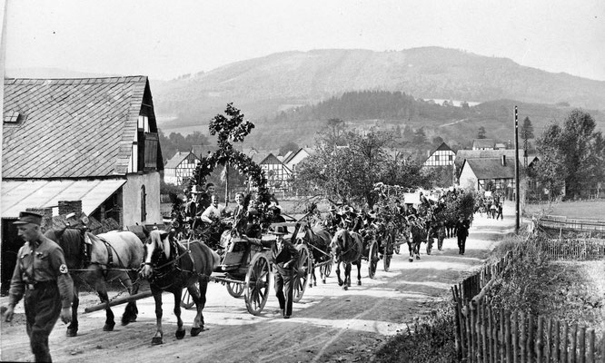 Erntedank Festzug 1934 in Niedereslohe