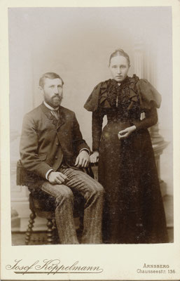Maria Elisabeth Schulte, Nichte von Franz Hitze, mit ihrem Ehemann Eberhard Heymer