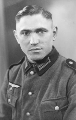 Josef in Uniform