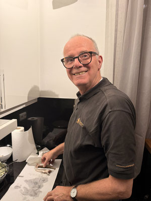 Michel hat selbst gefangenen Fisch dabei