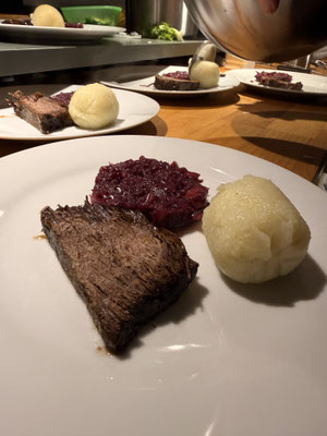 So sieht ein echter Sauerbraten aus