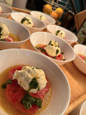 Burrata-Eis mit Tomate