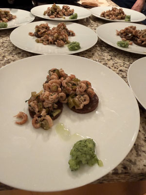 der selbstgemachte Krabbensalat ist super lecker!