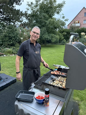 Kochcowboy Marcus freut sich, heute Gastgeber zu sein