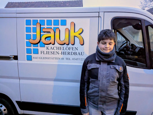 Leon Petzl bei Fliesenleger Jauk