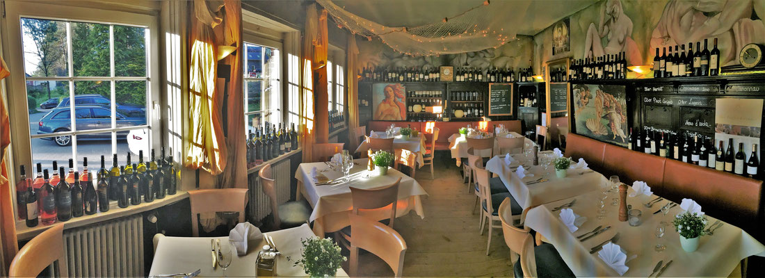 Hinterer Raum, links vom Eingang. Back room, to the left of the entrance. Stanza sul retro, a sinistra dell'ingresso.