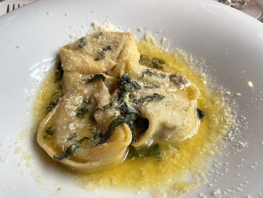 Ravioli mit Ossobuco. 