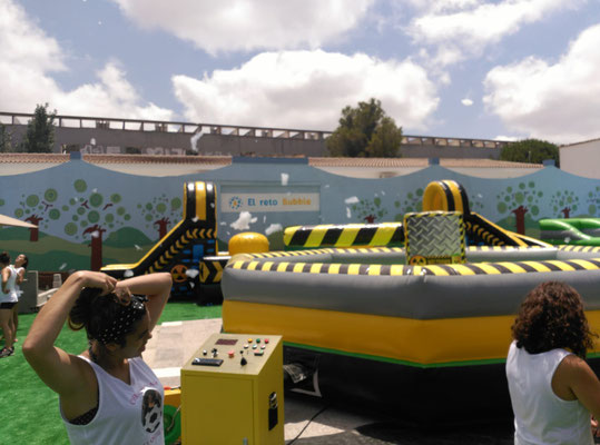Humor amarillo en el puerto de Santa Maria
