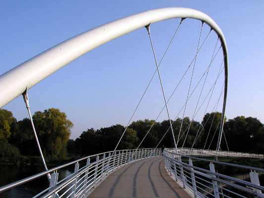 Brücke über die Saale