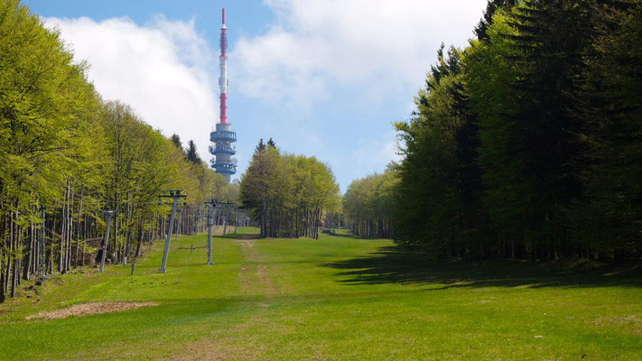 Auf zur Besteigung des Kekestetö, er ist mit 1014m der höchste Berg Ungarns 