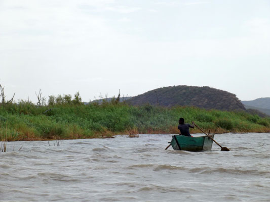 Les Pêcheurs du Lac Chamo en Ethiopie. Voyage Séjour Trek Trekking Randonnée Road Trip en Ethiopie Visite de la Vallée de l'Omo en Ethiopie. 