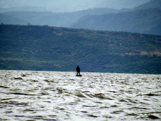 Les Pêcheurs du Lac Chamo en Ethiopie. Voyage Séjour Trek Trekking Randonnée Road Trip en Ethiopie Visite de la Vallée de l'Omo en Ethiopie. 