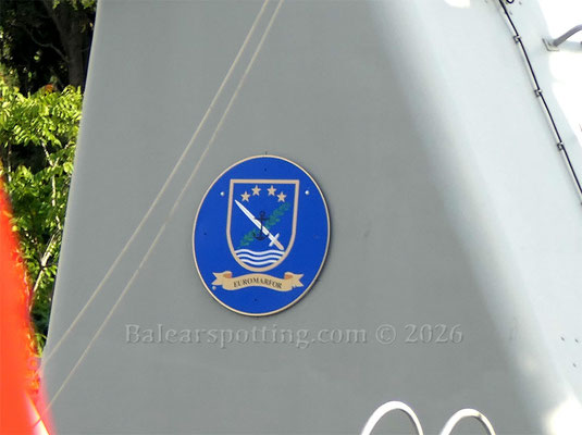 escudo de la EUROMARFOR en el M 32 Sella