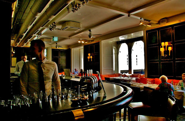 Bar und Restaurant