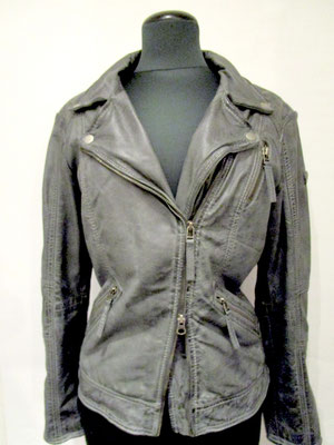 PATAGO Lederjacke 240 €