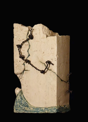 RICOMPOSIZIONE N.1 - Travertino+elementi metallici cm 16x8x27 anno2013