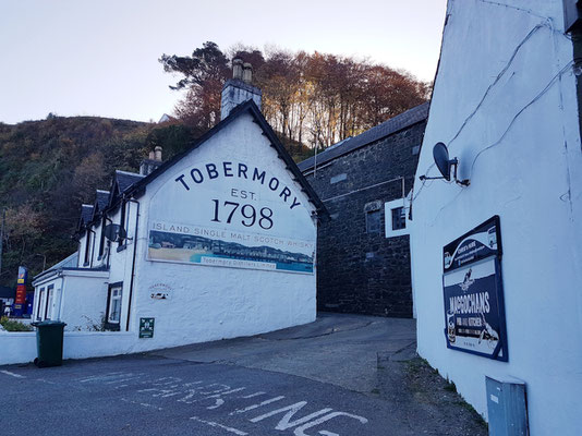 Tobermory Distillery, Isle of Mull, von außen ©My own Travel