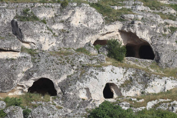 Höhlen bei Matera