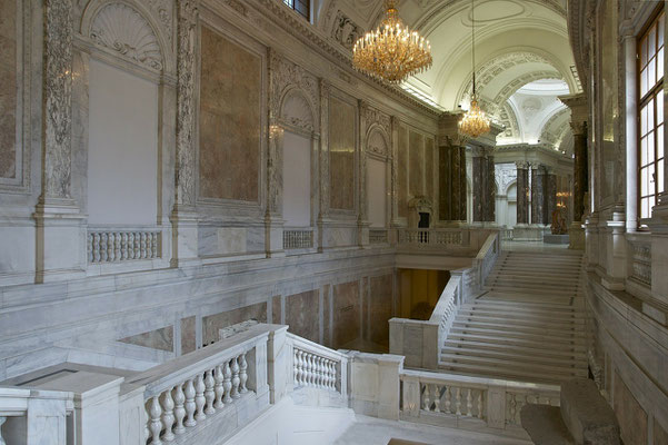 Üppiges Schlossinterieur der Hofburg in Wien