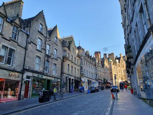 Edinburgh Cockburn Street ©My own Travel