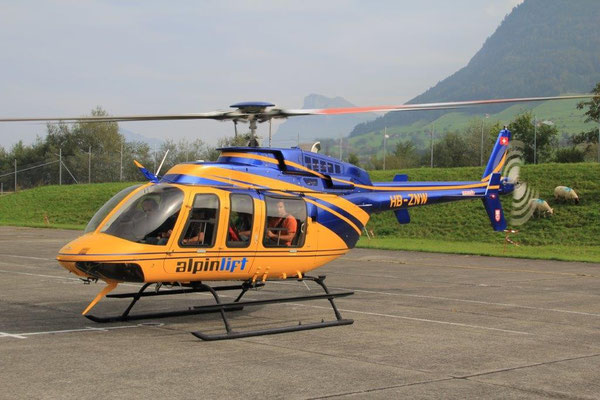 Helikopter Bell 407