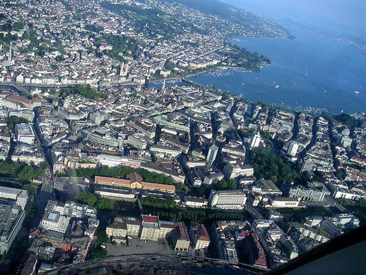 Helikopter Rundflug ab Flugplatz Zürich 