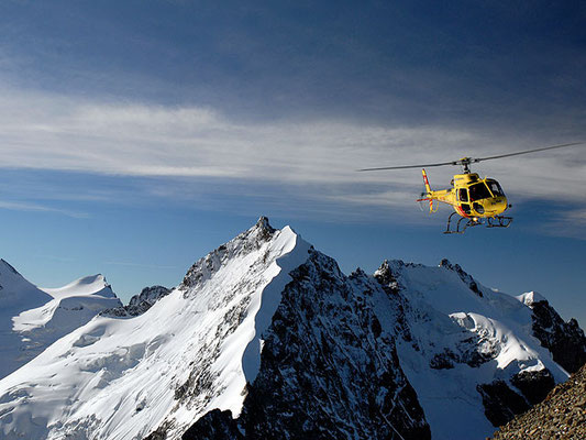 Alpenrundflug Helikopter Engadin