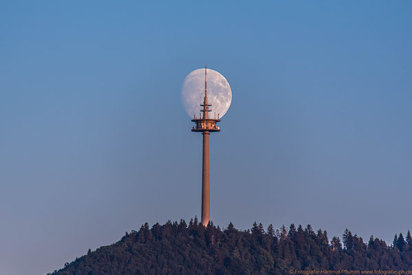 Mondaufgang am Plettenbergturm