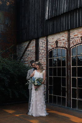 Par Sophie Brioude, Amour, Baiser, Mariage Industriel, Mariage nature, Mariage Bohème, Mariage Dordogne, Bordeaux, Lyon, Limousin, Wedding Planner