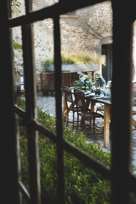 Par Victor Peruchon, Domaine les Bonnes Joies, Mariage Industriel, Mariage nature, Mariage Bohème, Mariage Dordogne, Bordeaux, Lyon, Limousin, Wedding Planner