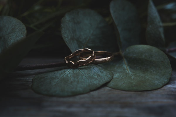 Par Victor Peruchon, Domaine les Bonnes Joies, Alliances éthiques,  Mariage Industriel, Mariage nature, Mariage Bohème, Mariage Dordogne, Bordeaux, Lyon, Limousin, Wedding Planner