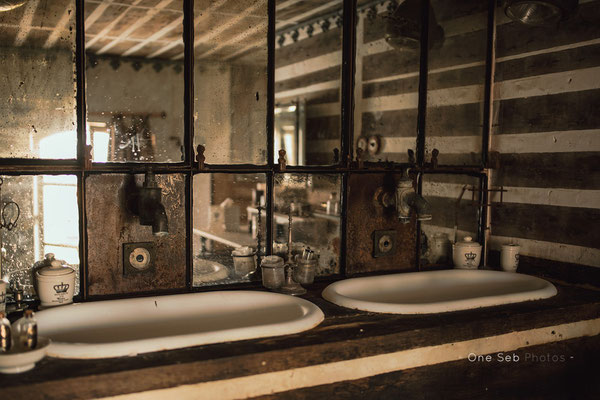Par Sophie Brioude,  Domaine Les Bonnes joies , Mariage Industriel, Mariage nature, Mariage Bohème, Mariage Dordogne, Bordeaux, Lyon, Limousin, Wedding Planner