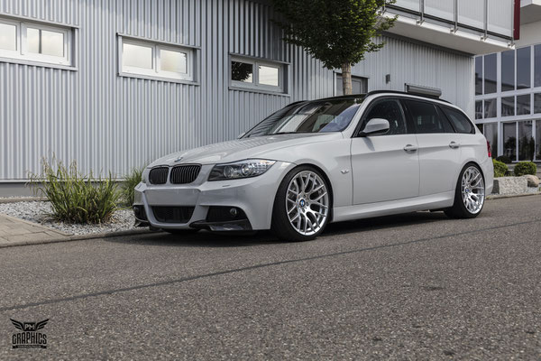 Lavender-Shift foiling on the BMW E91 Touring from SchwabenFolia