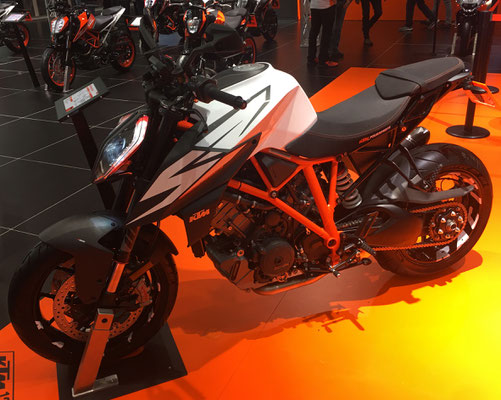 KTM 1290 Super Duke R