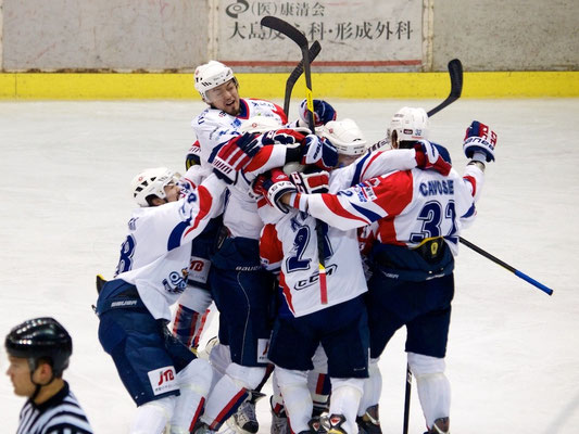 王子イーグルス久慈選手のゴールで試合が決着