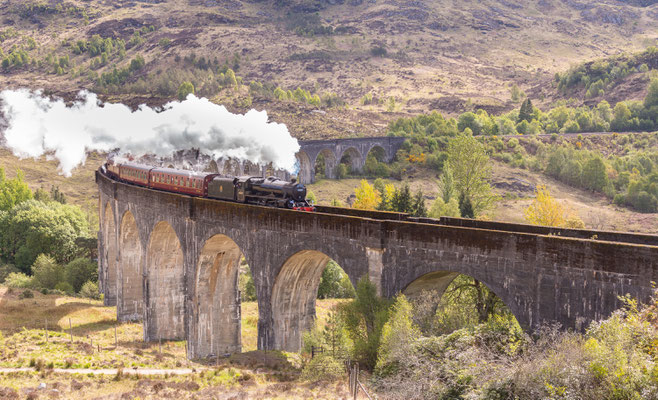 Glennfinnan Viaduct Jacobite Steam Train