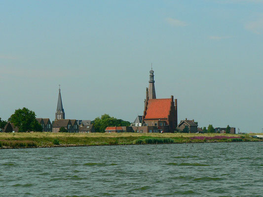 Kirche und Stadthaus von Medemblik