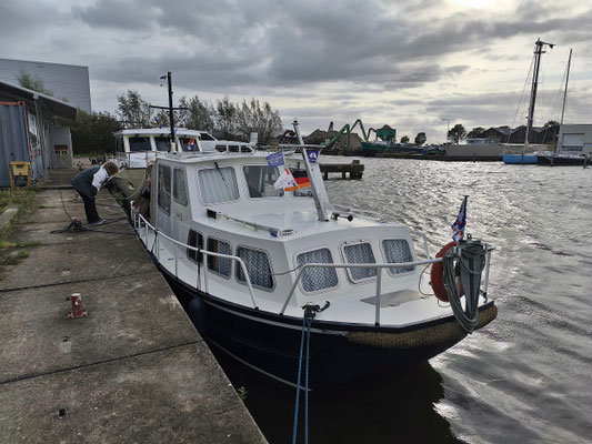 Stürmische Zeiten im Hafen von Yachtcharter Molenaar