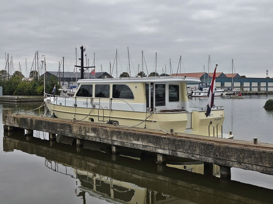 Im Hafen von Jachtcharter Molenaar