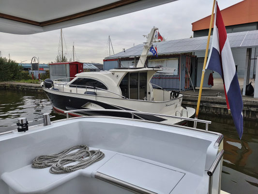Im Hafen von Jachtcharter Molenaar