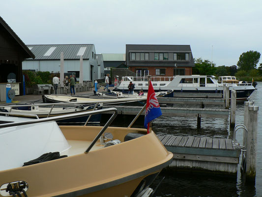 Im Hafen von Olympia Charters