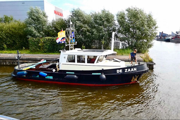 Der Werfteigene Schlepper De Zaan.