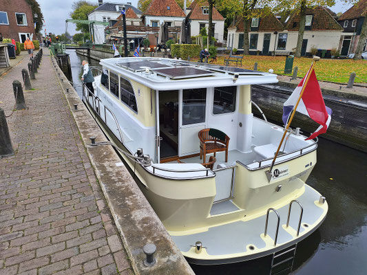 In der Schleuse Blokzijl