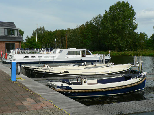 Im Hafen von Olympia Charters