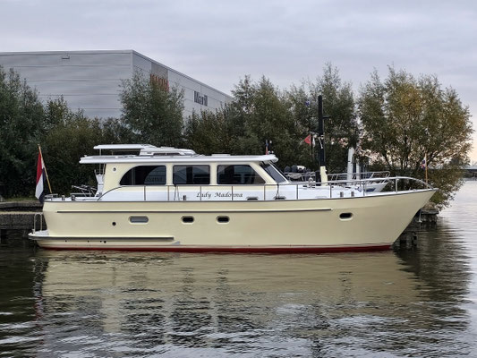 Im Hafen von Jachtcharter Molenaar
