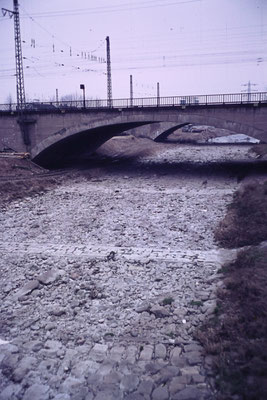 Wolfgang Baricham, Steine 4, Dreisam Freiburg